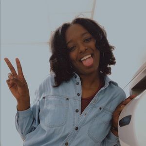 Meet your Posher, Karina